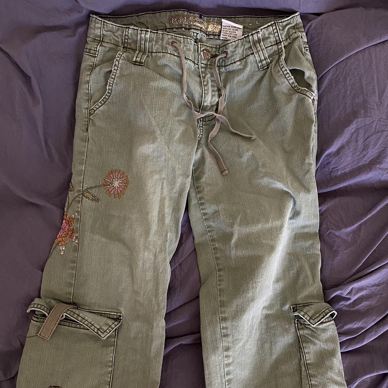 Green Mudd jeans with flower embroidery! I... - Depop