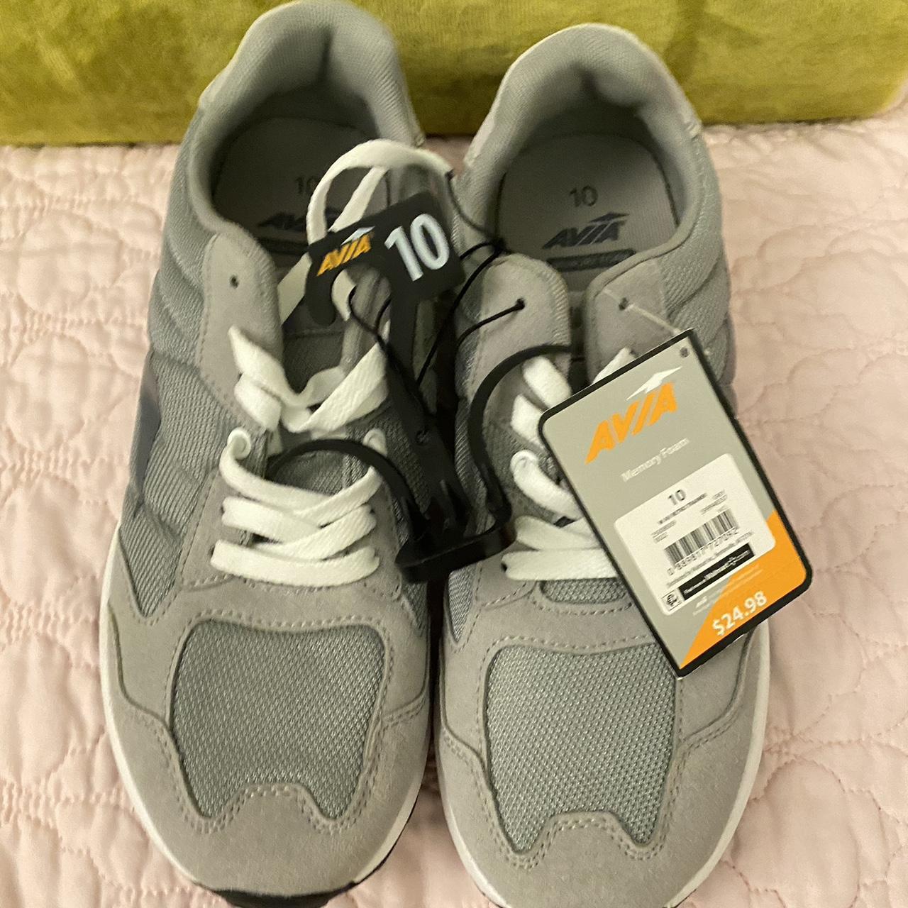 womens gray tennis shoes size 10 Depop