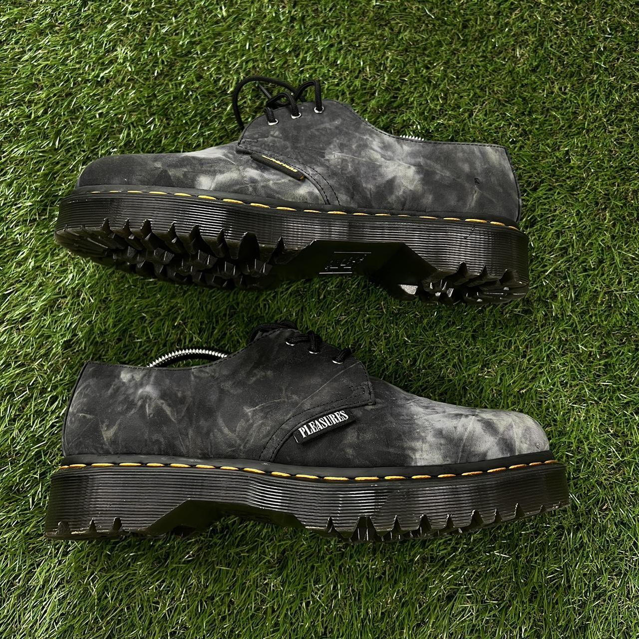 pleasures doc martens 1461