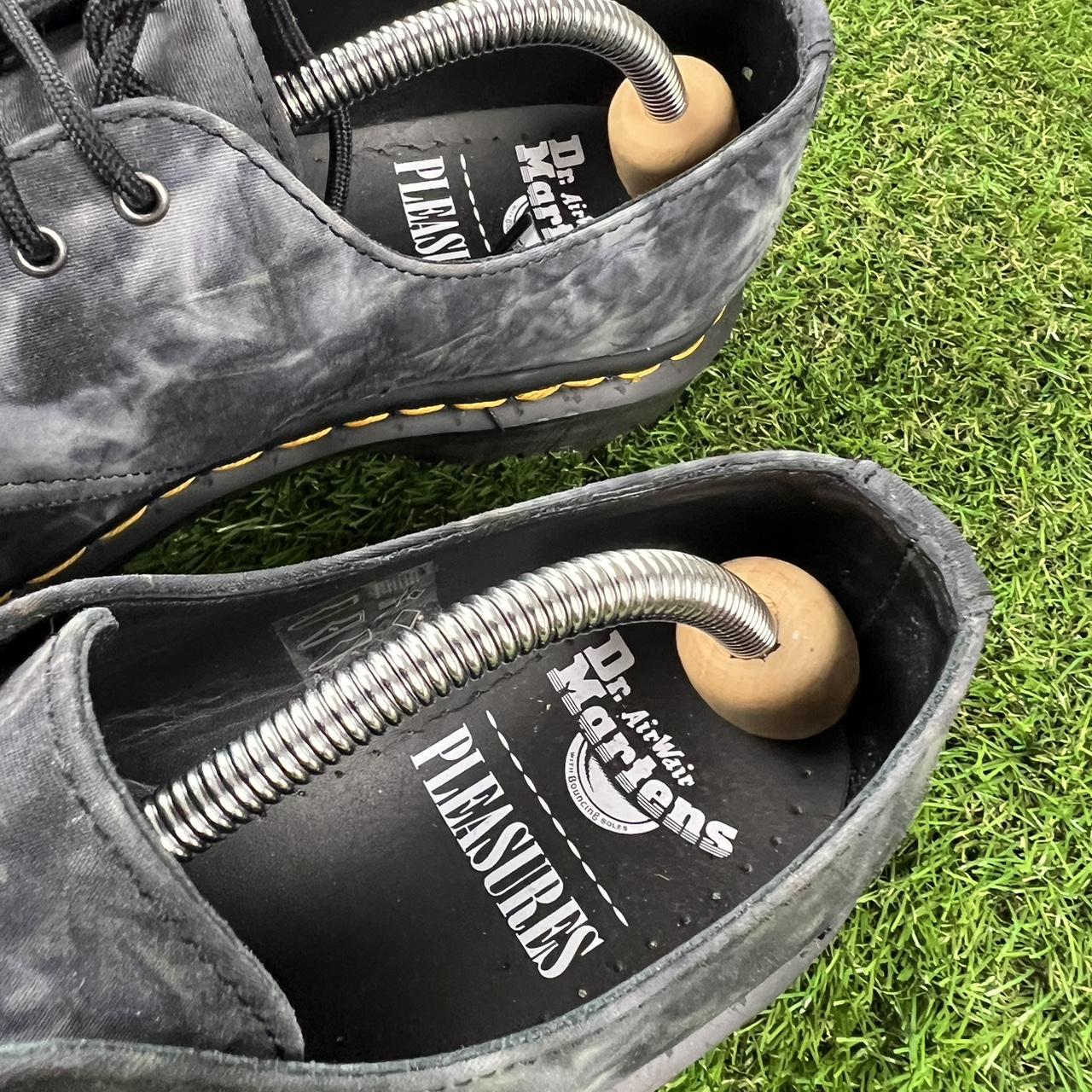 pleasures doc martens 1461