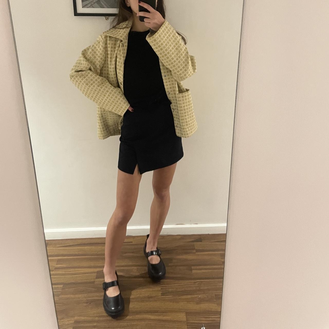 BRANDY MELVILLE BLACK MINI SKIRT TAILORED TO FIT XS/XXS Depop