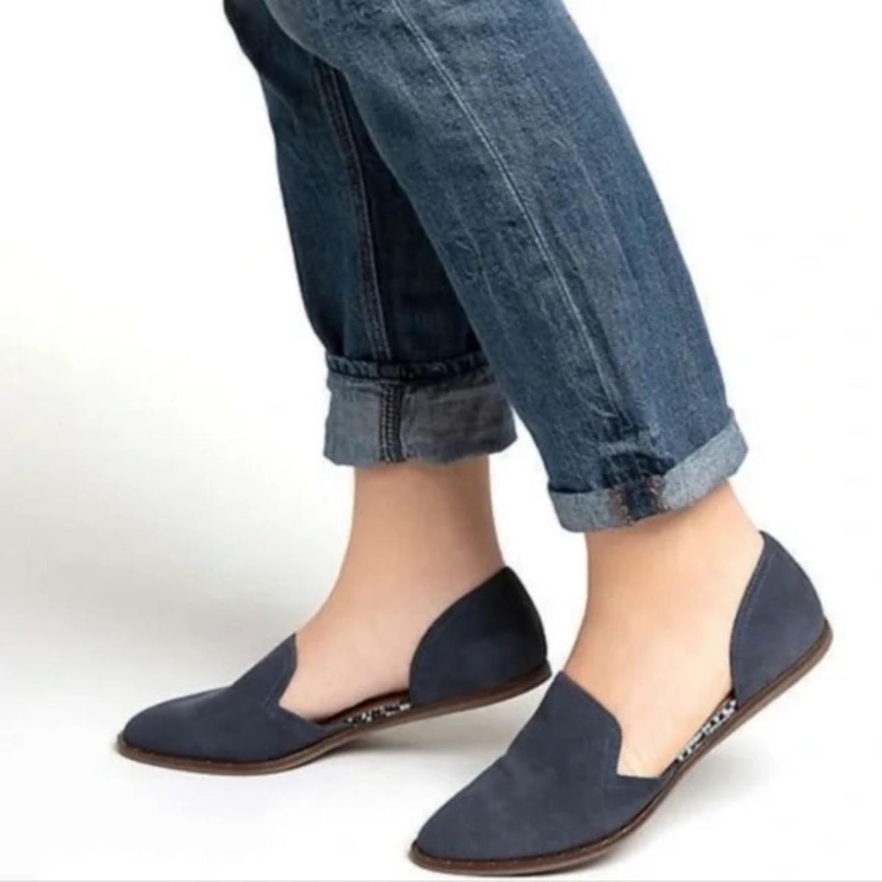 Crown vintage hot sale ballet flats