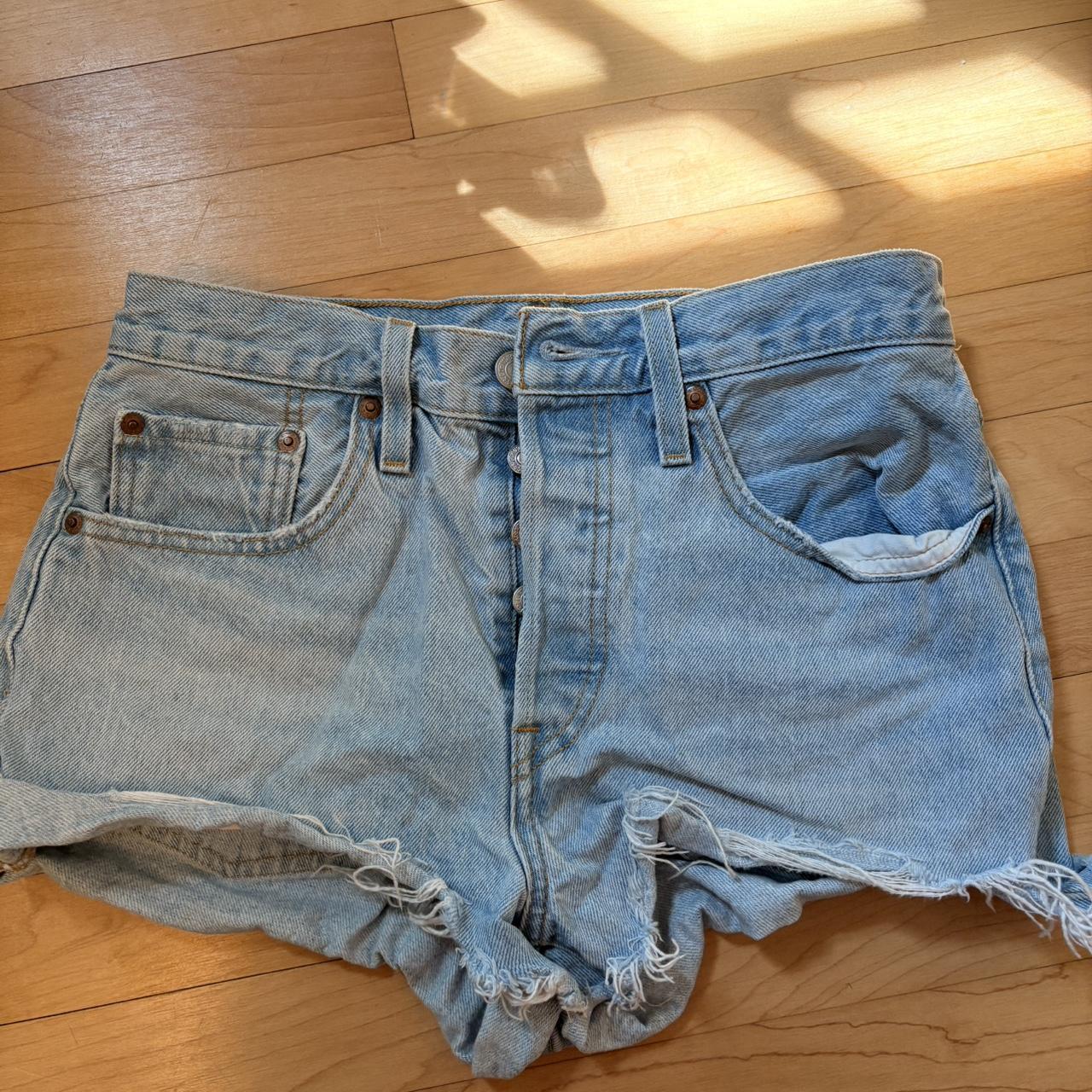 item listed by carolinewanezek