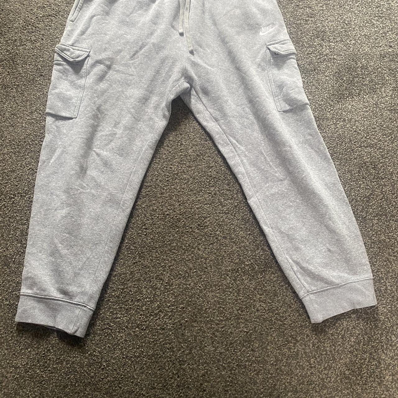 mens grey nike cargo joggers