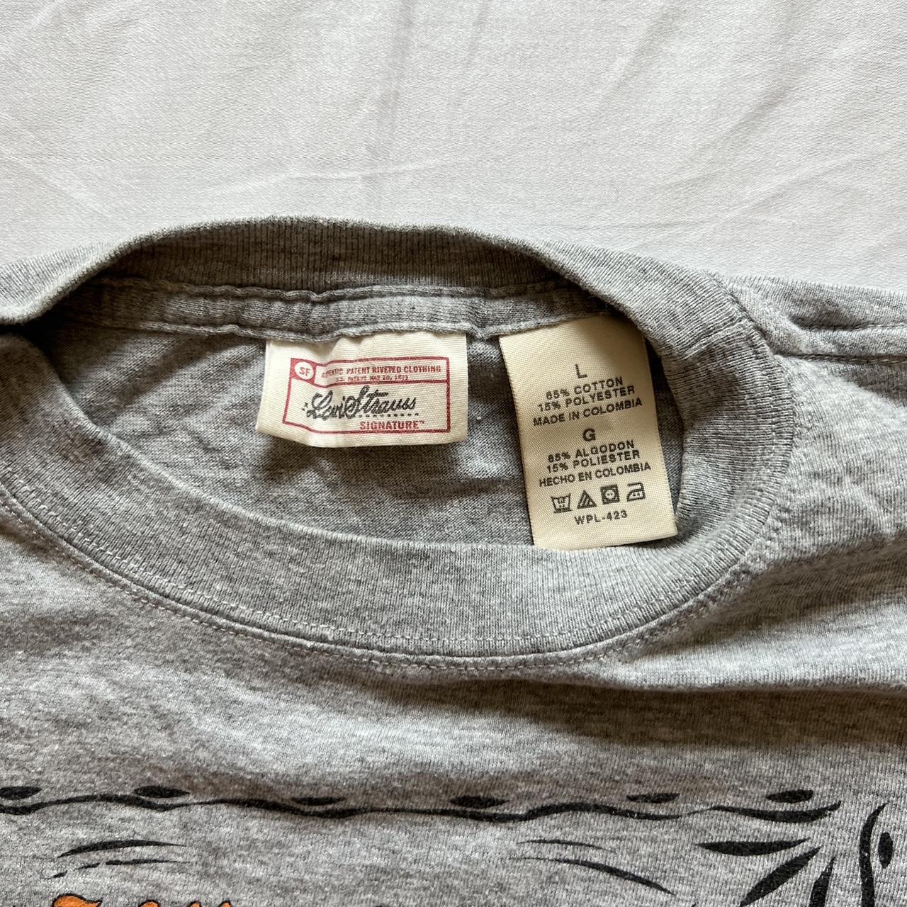 Levi's Men's Grey and Orange T-shirt | Depop