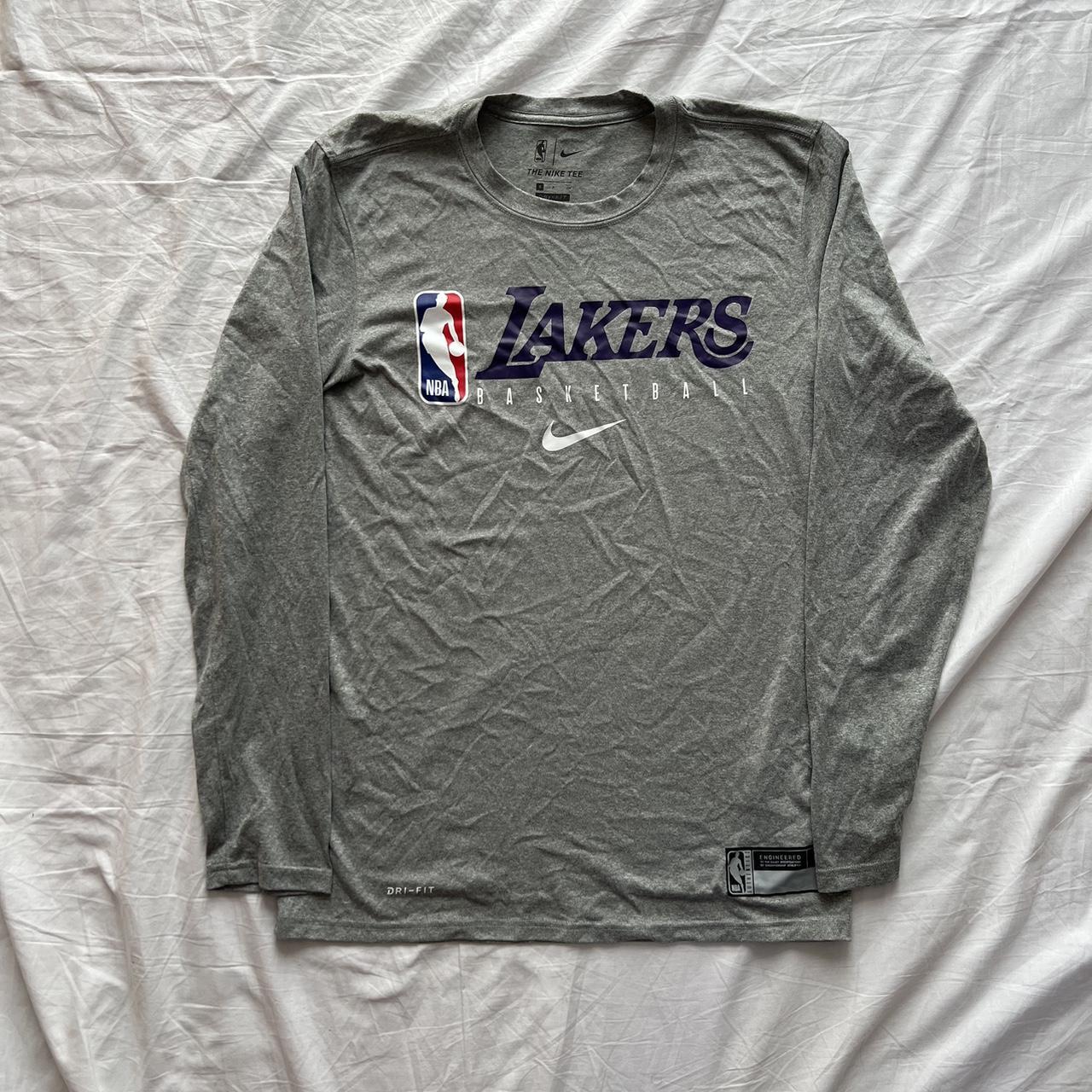 Lakers long hotsell sleeve dri fit