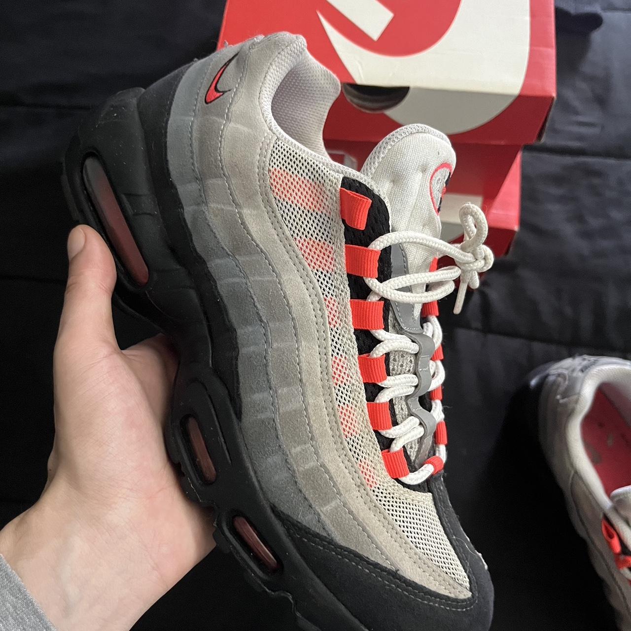 size 6 nike 95s