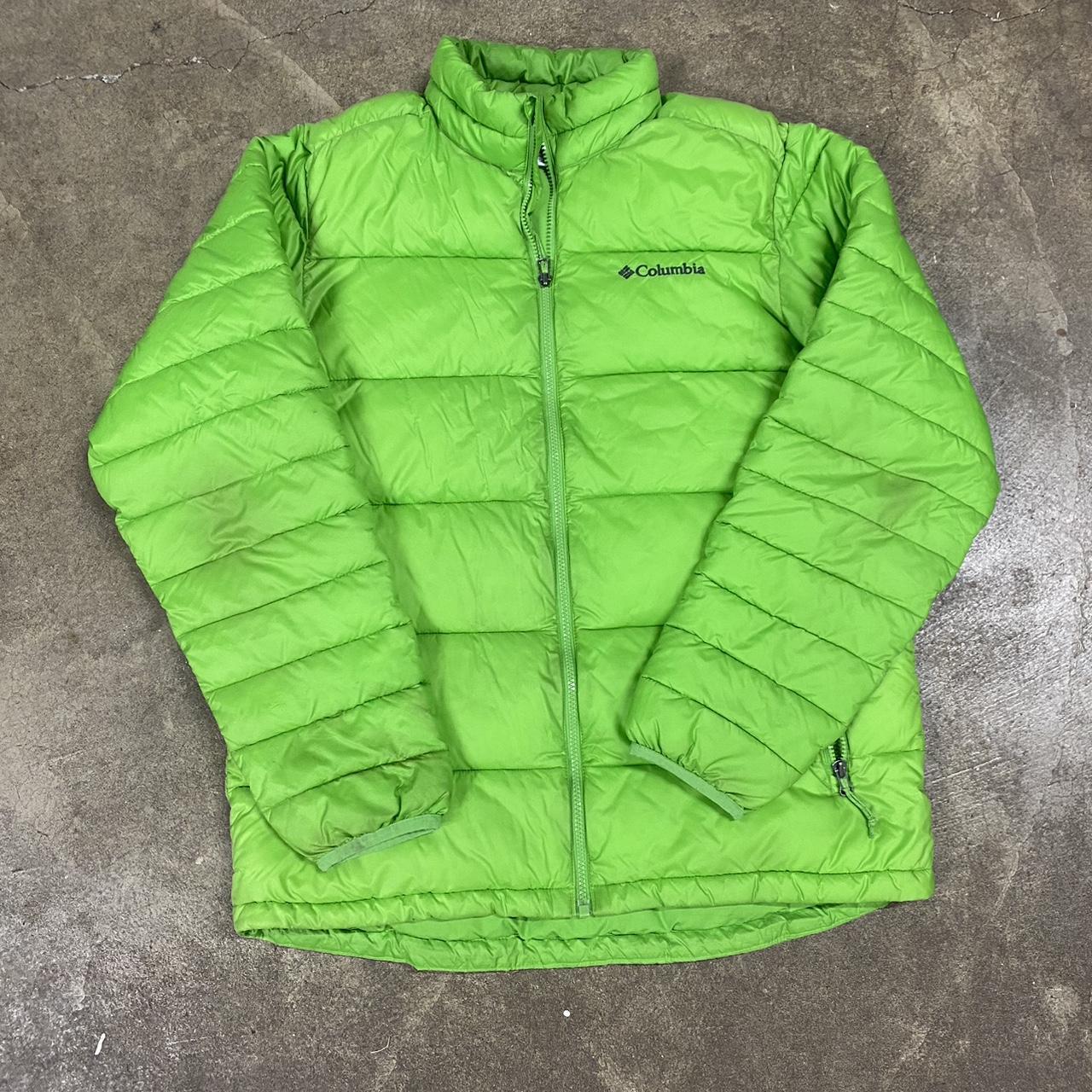 green columbia puffer size M small discolor and... - Depop