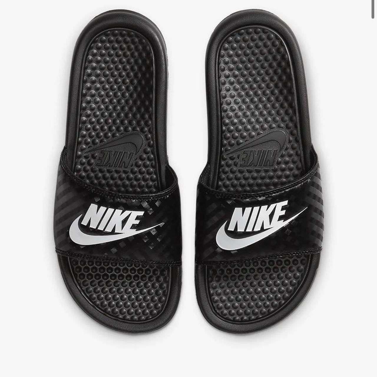 womens black nike slides
