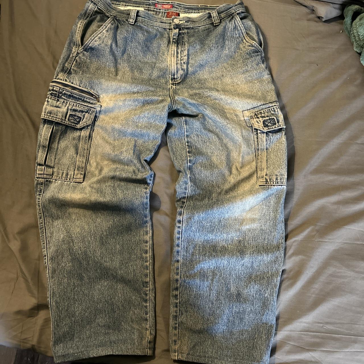 item listed by 0pcloset