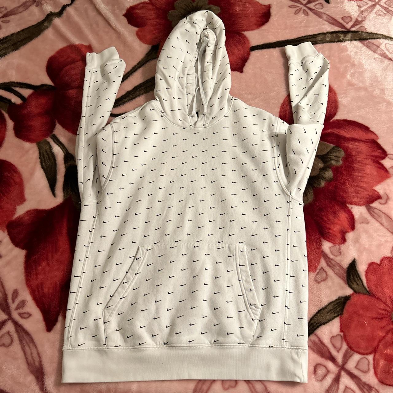 Nike polka dot online hoodie