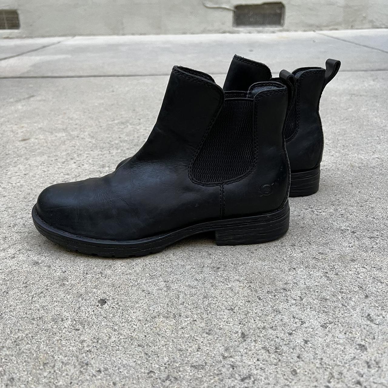 Born Cove Chelsea Boot Used but still a lot of life... - Depop