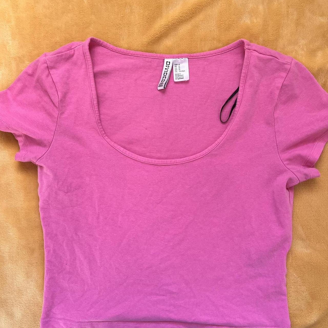 H&M Women's Pink Crop-top | Depop