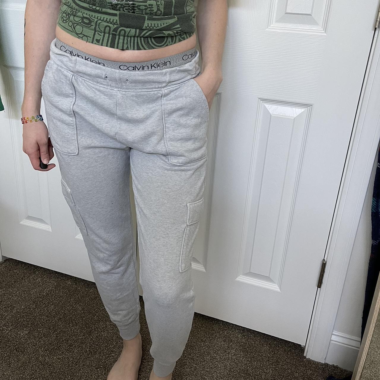 Reddit gray sweatpants hot sale