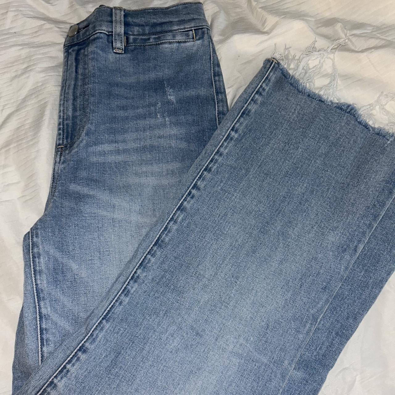 ALICE + OLIVIA JEANS Like New Only worn once Size... - Depop