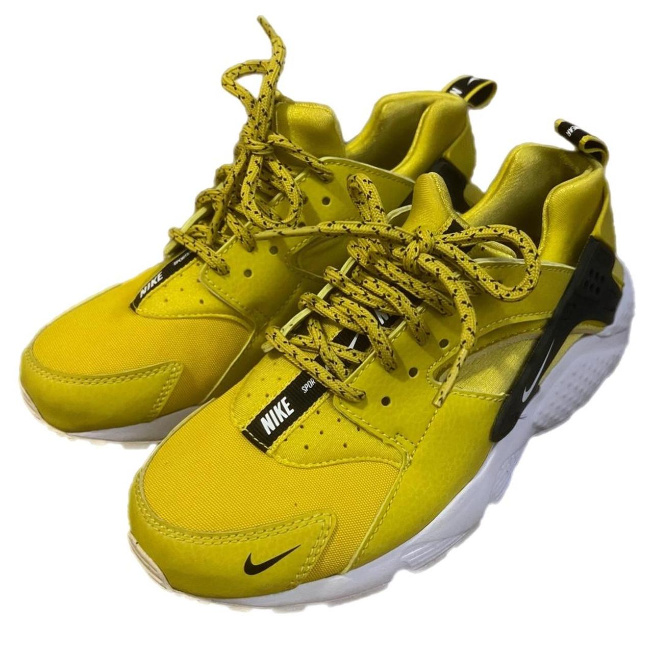 nike huarache neon yellow