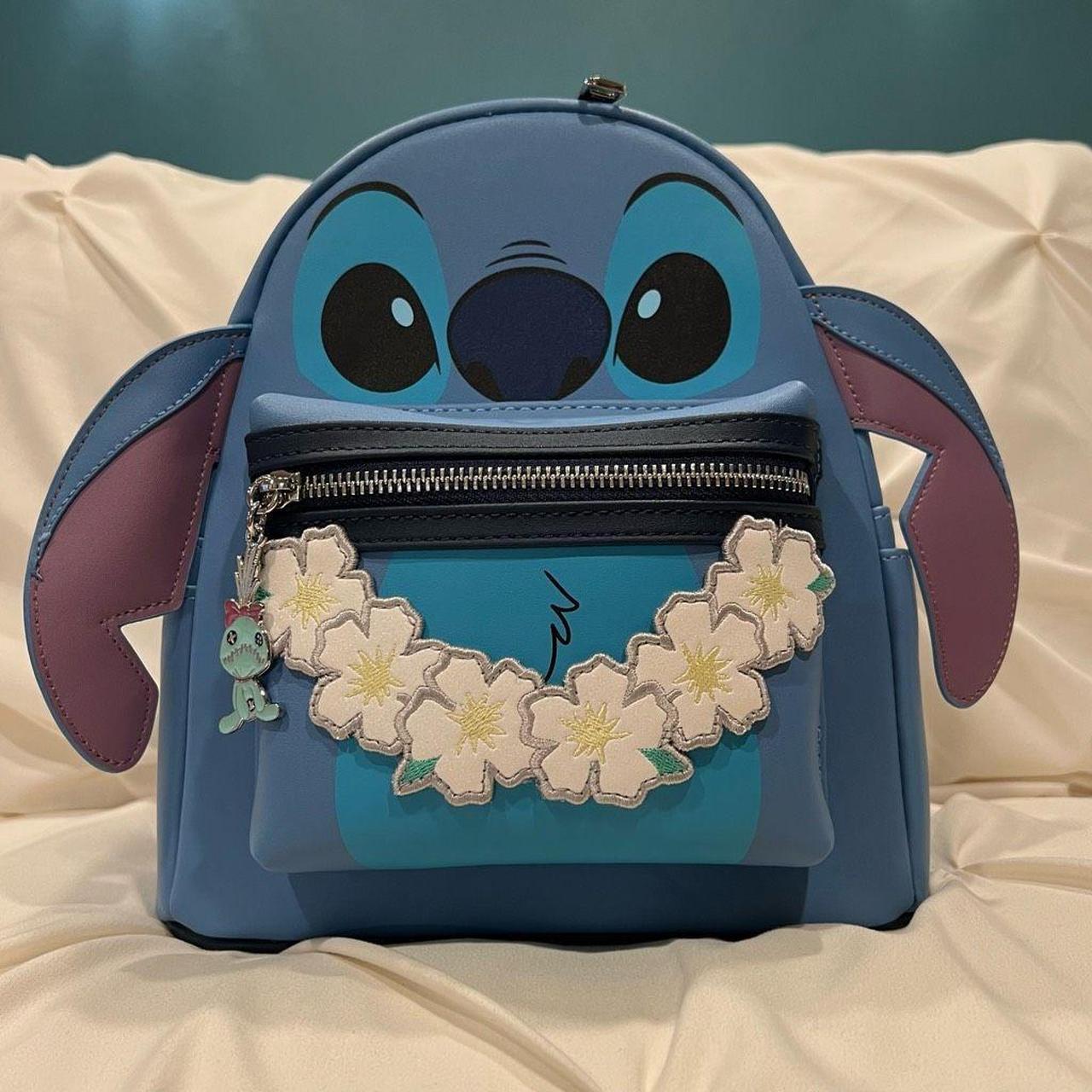 Store Loungefly Disney Lilo & Stitch Lei Handbag