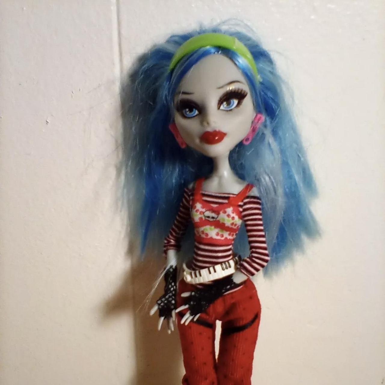 Monster High popular Doll first wave ghoulia