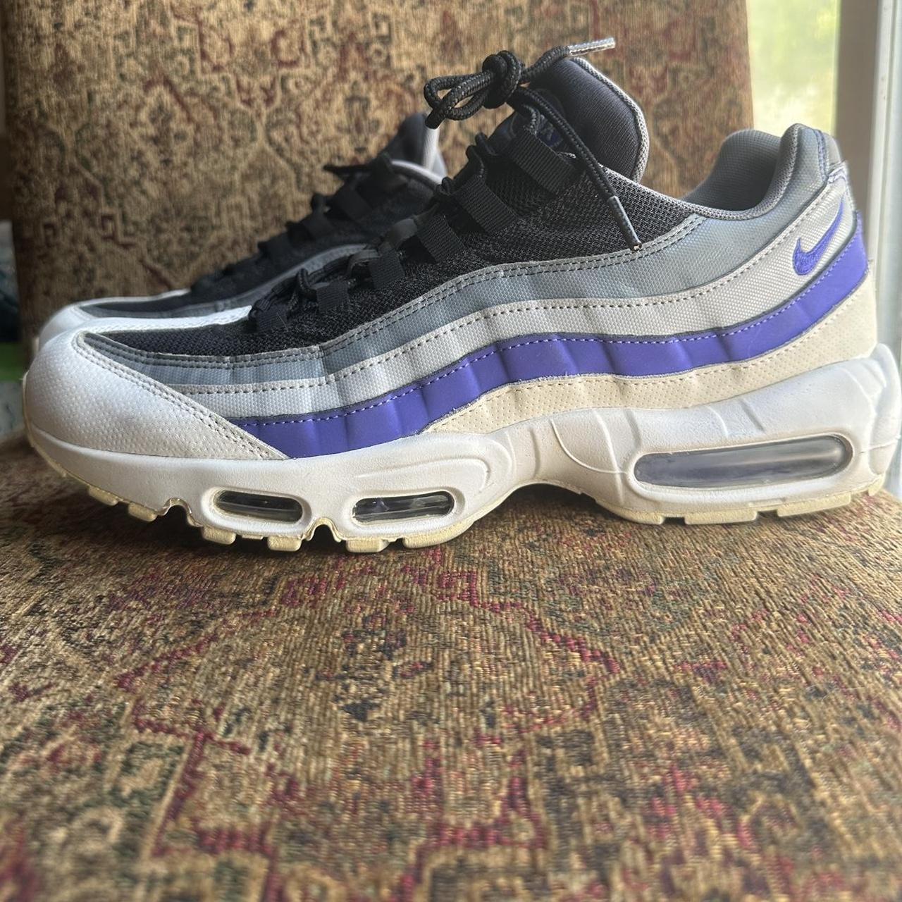 lfc nike men's air max 95