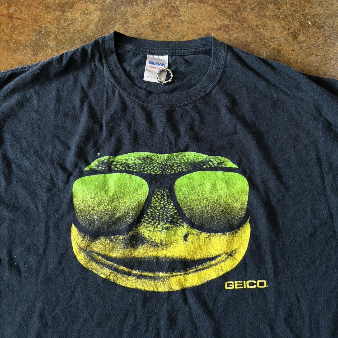 2000s Geico frog face graphic t shirt - black and... - Depop