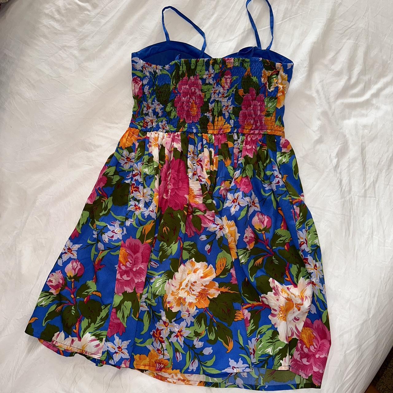 BOG Collection Floral Dress Size Small In like-new... - Depop