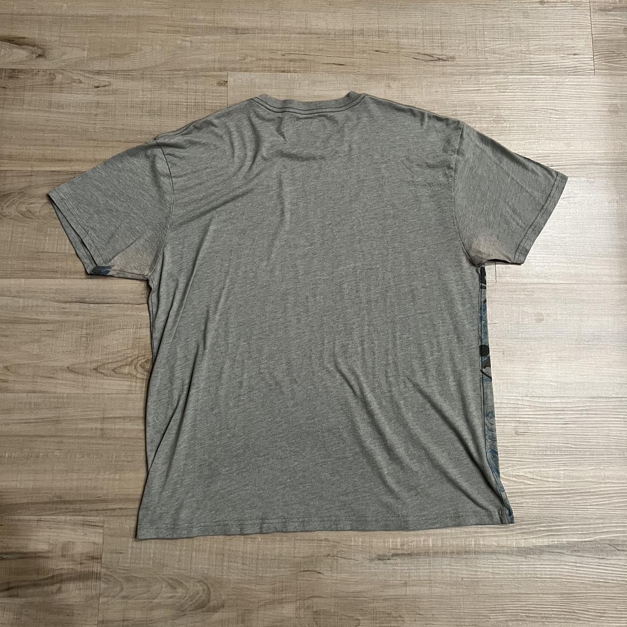 Carbon Men's Blue and Grey T-shirt (4)