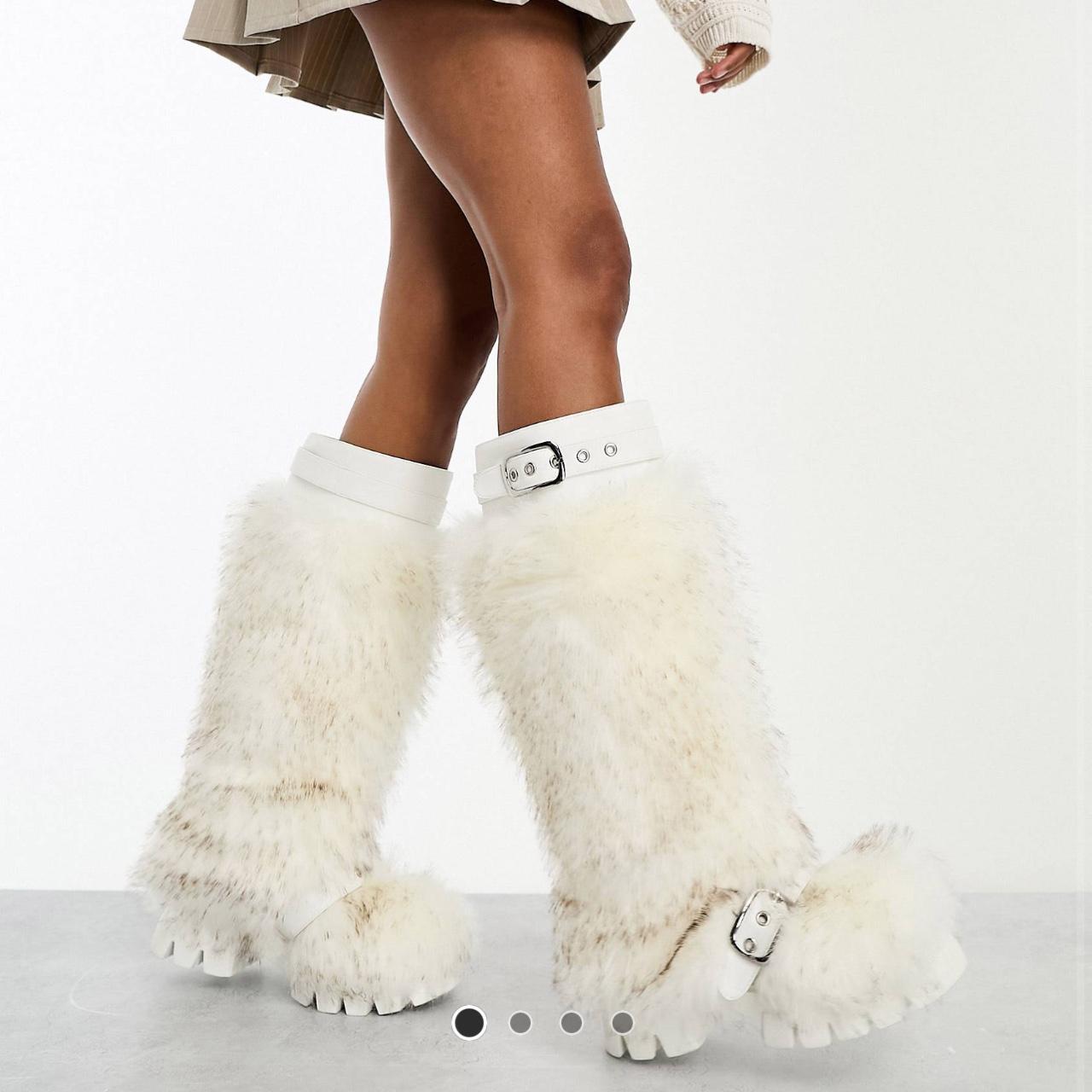 Azalea Wang Tommie fluffy white boots Worn once... - Depop