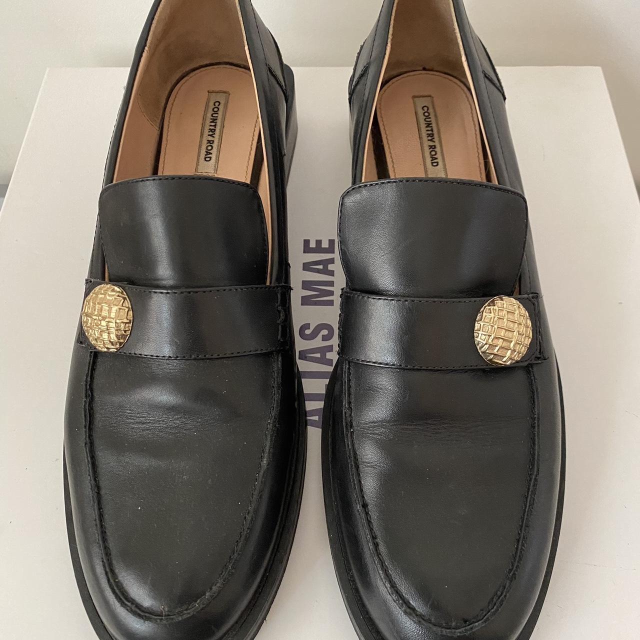 Country Road Leather Loafers Size 10 - Depop