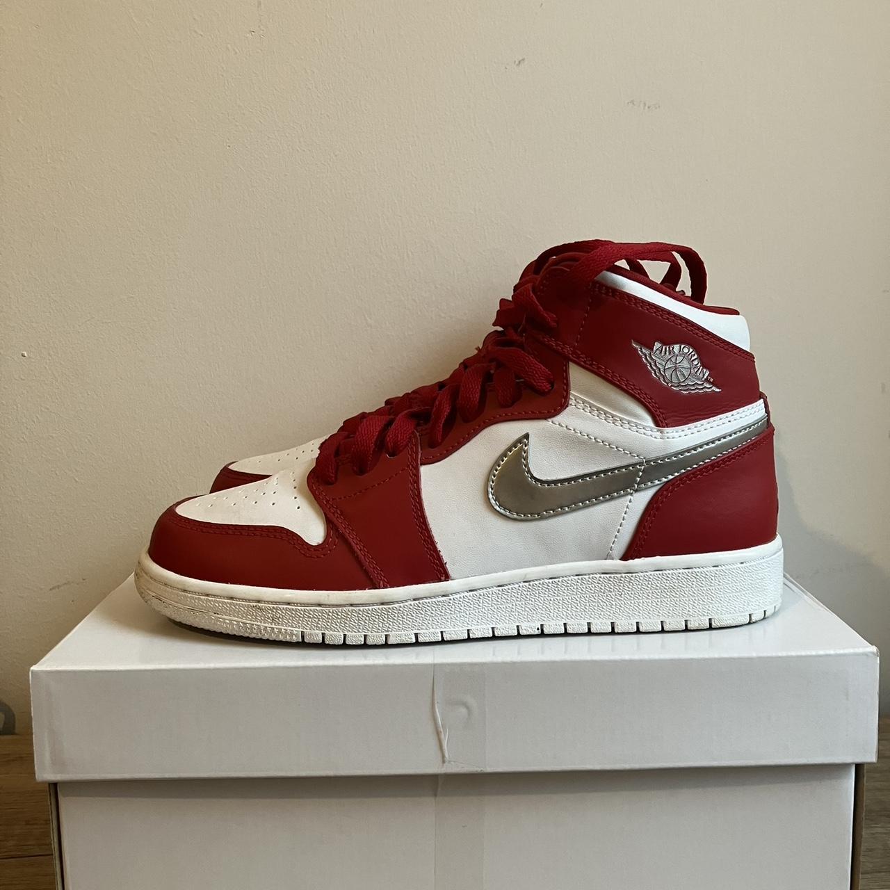 jordan air 1 low red and black