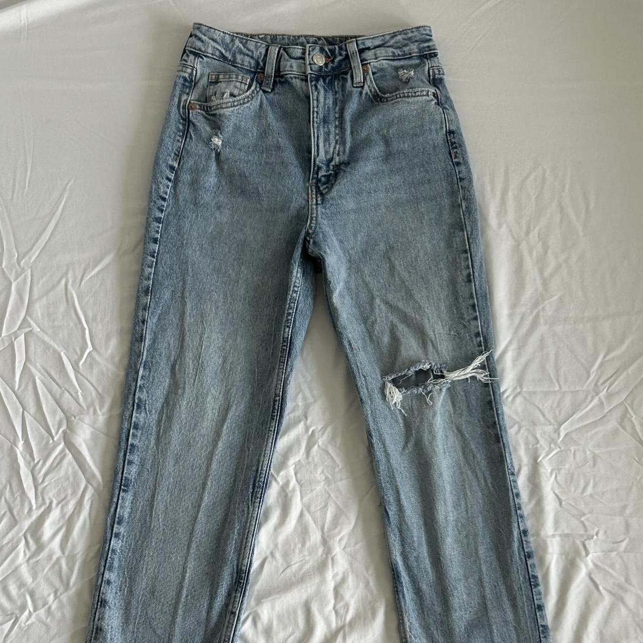 H&M straight leg light wash jeans - Depop