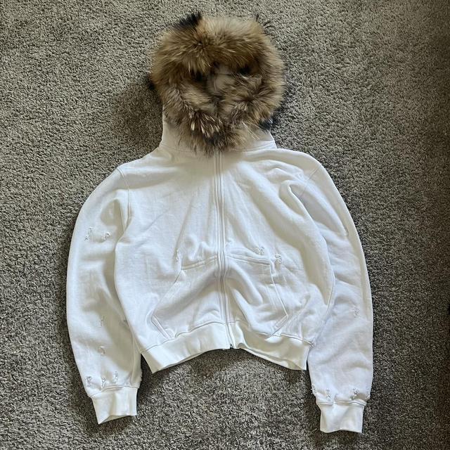 Y2k fur-jacket - Depop