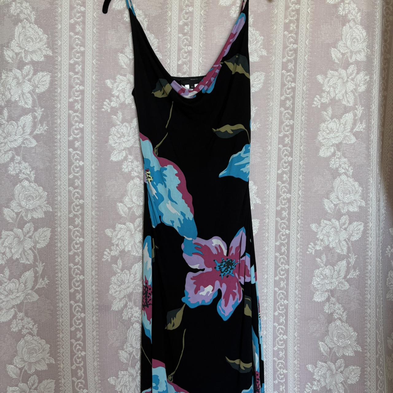 item listed by prettypleasethrift