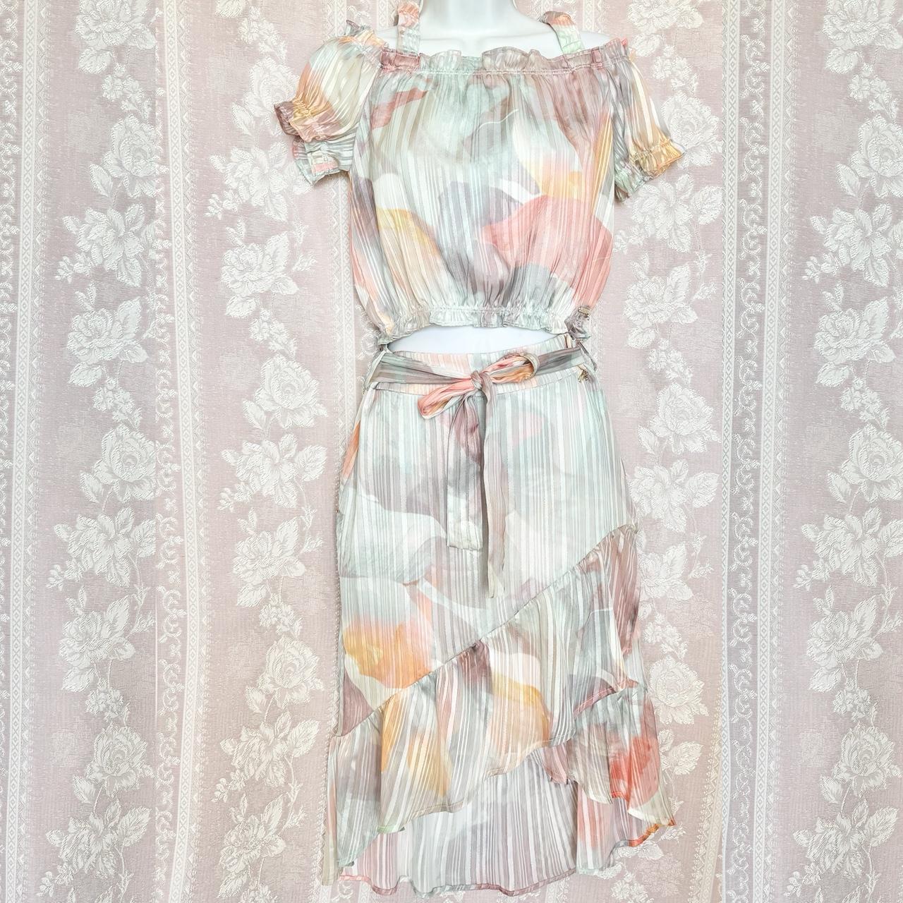item listed by prettypleasethrift