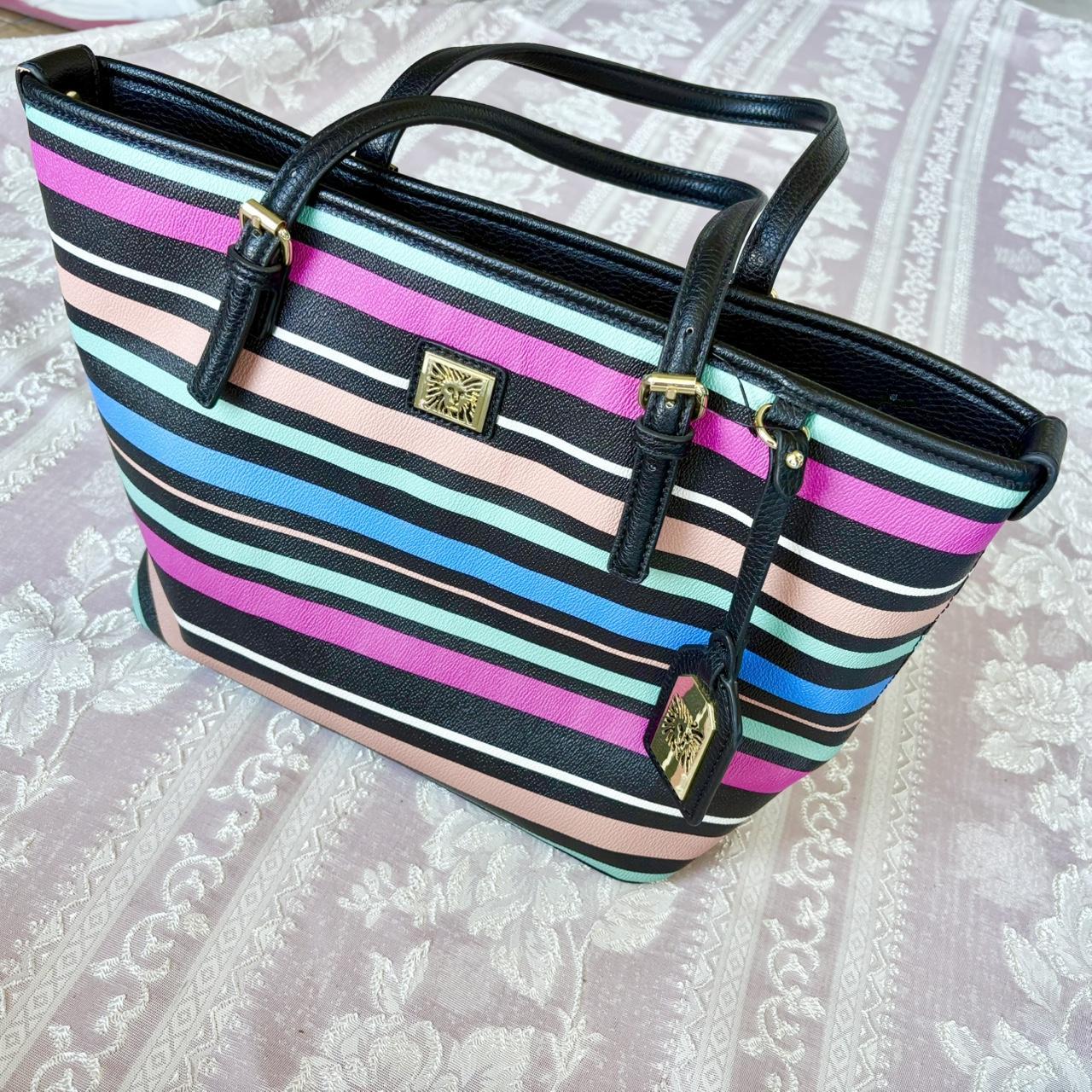 item listed by prettypleasethrift