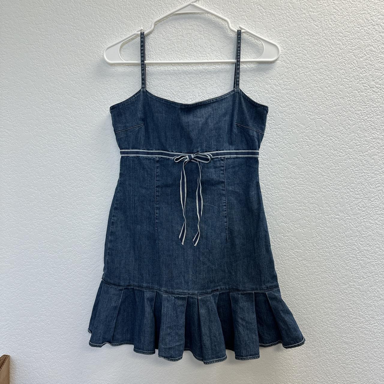 The cutest 2000s Jean dress with bow details by... - Depop