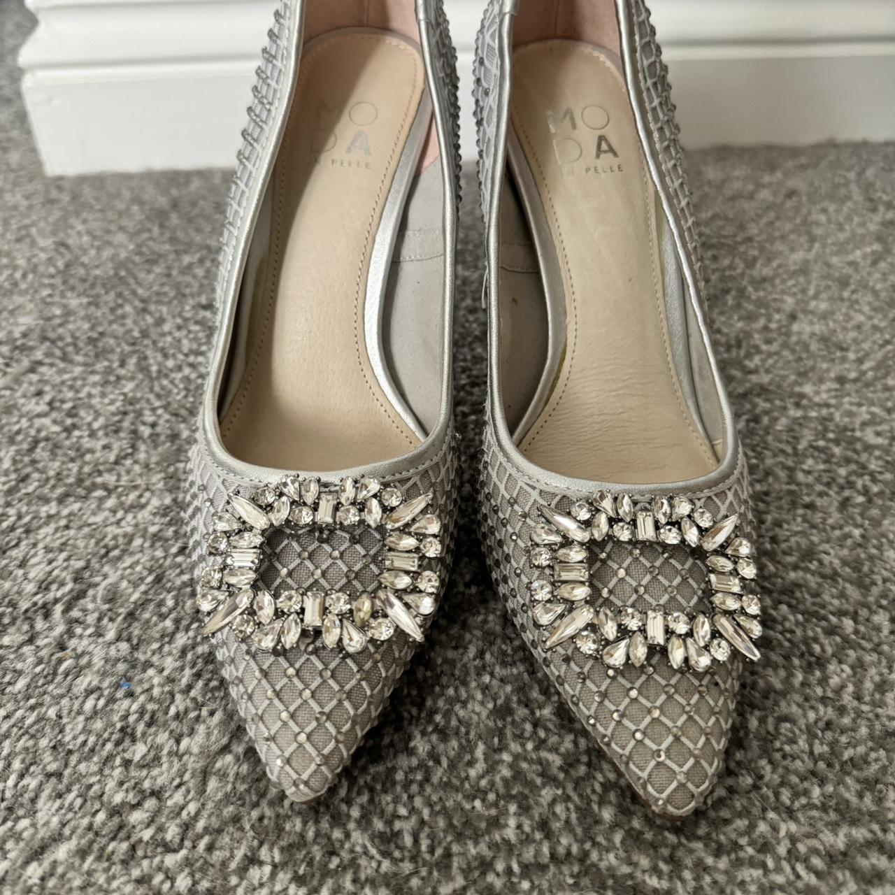 Moda In Pelle shoes in size 5 Worn once for a. Depop