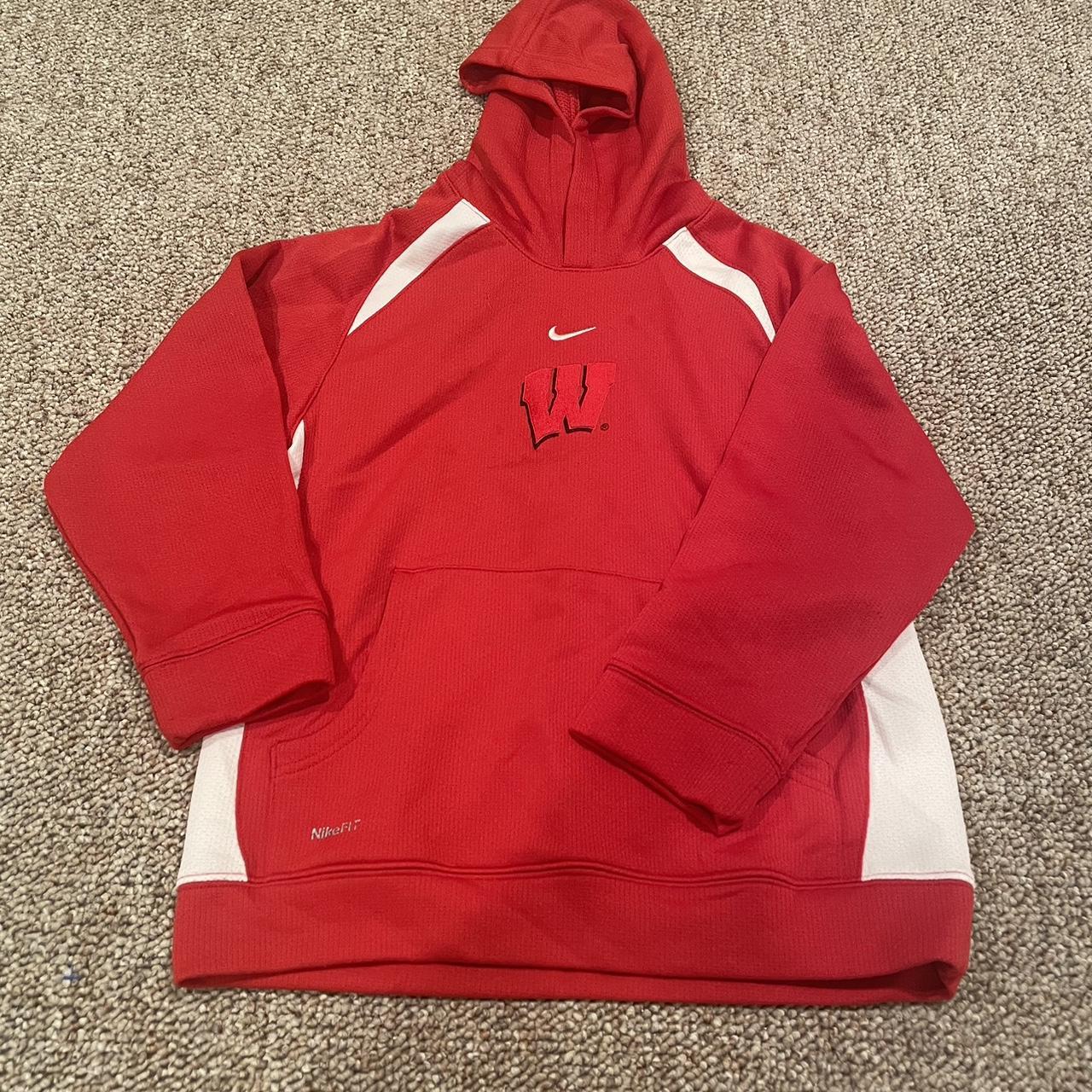 Wisconsin Badgers Nike Team Hoodie Size Small - Depop