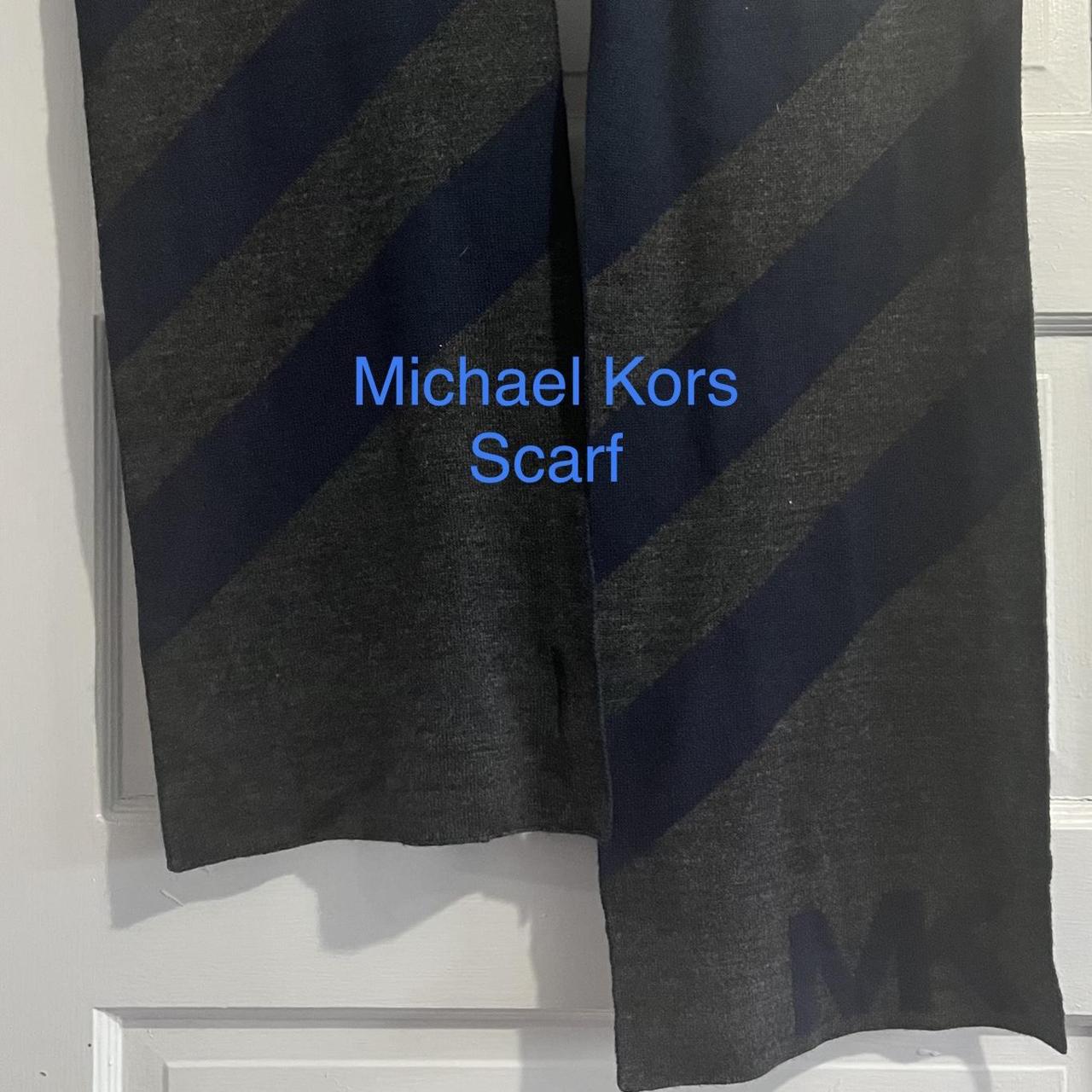 Michael kors shop scarf navy