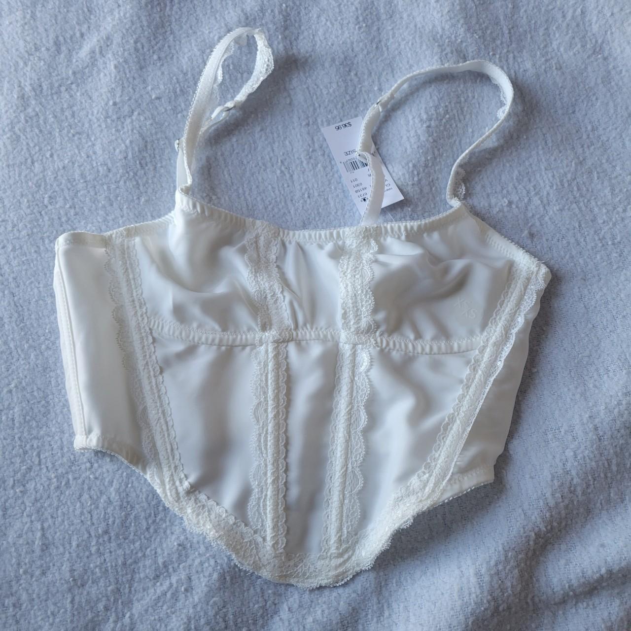 White Corest from Kendall and Kylie A White Corest... - Depop