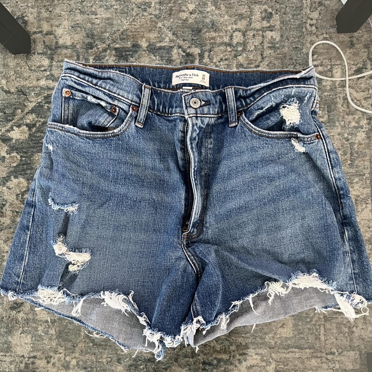 Abercrombie & Fitch Women's Shorts | Depop