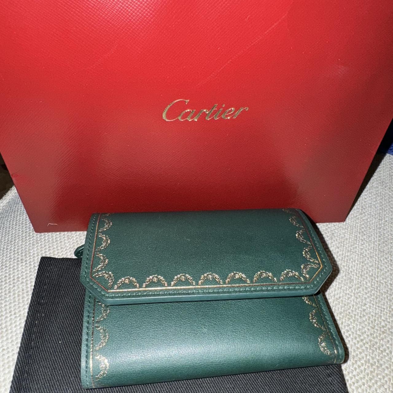 Green discount wallet cartier