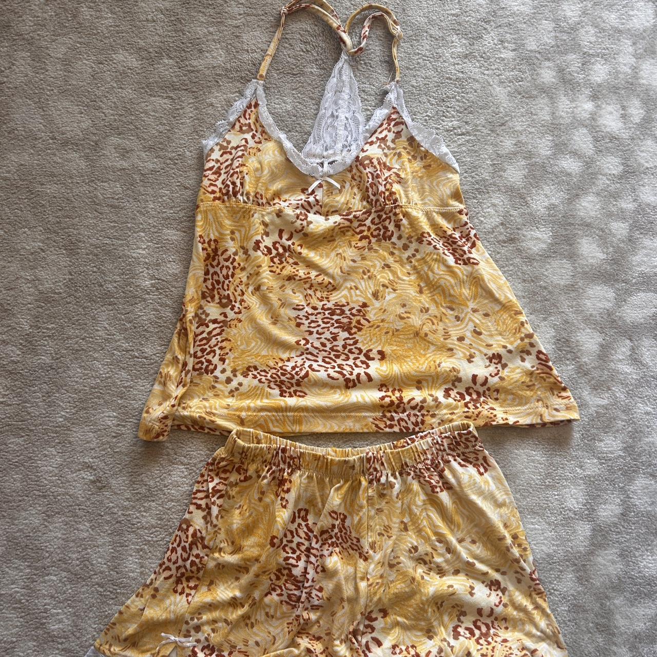 item listed by closetcleanoutt0