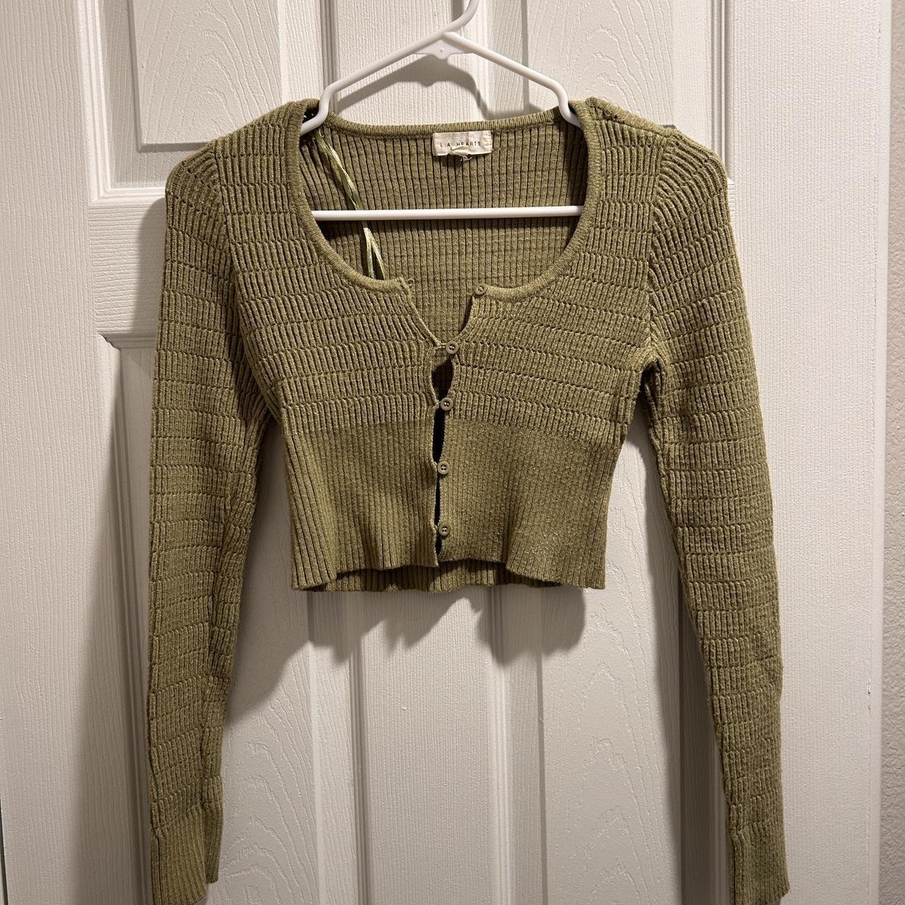 item listed by closetcleanoutt0