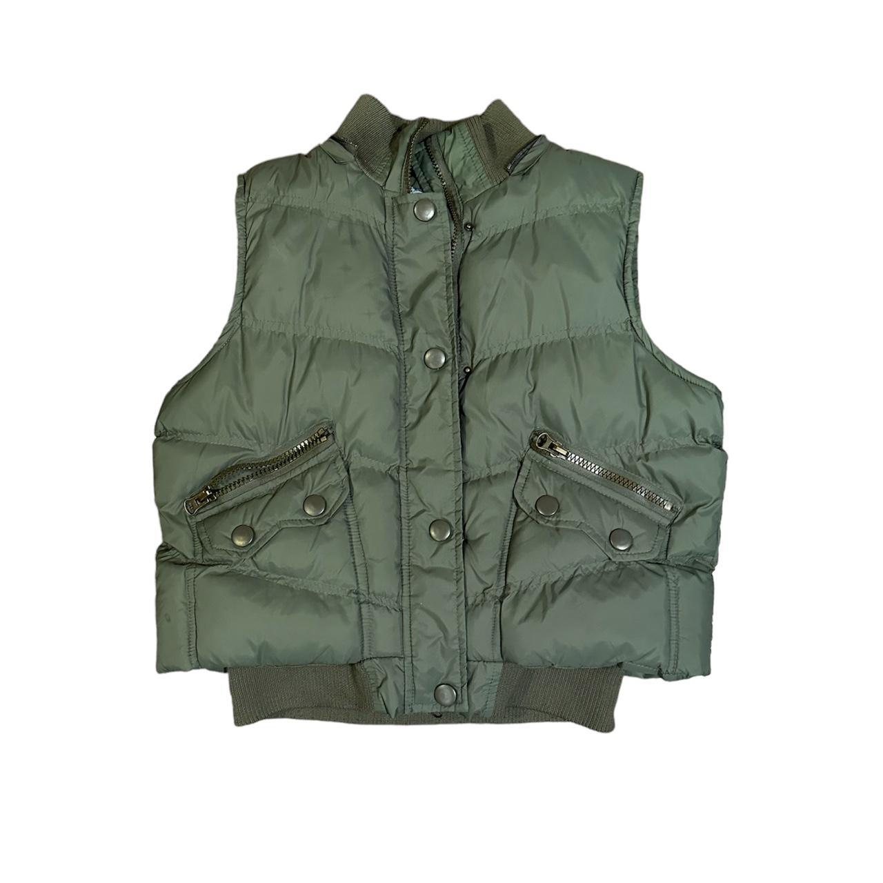 Amazing y2k green sleeveless vest Made of nylon... - Depop