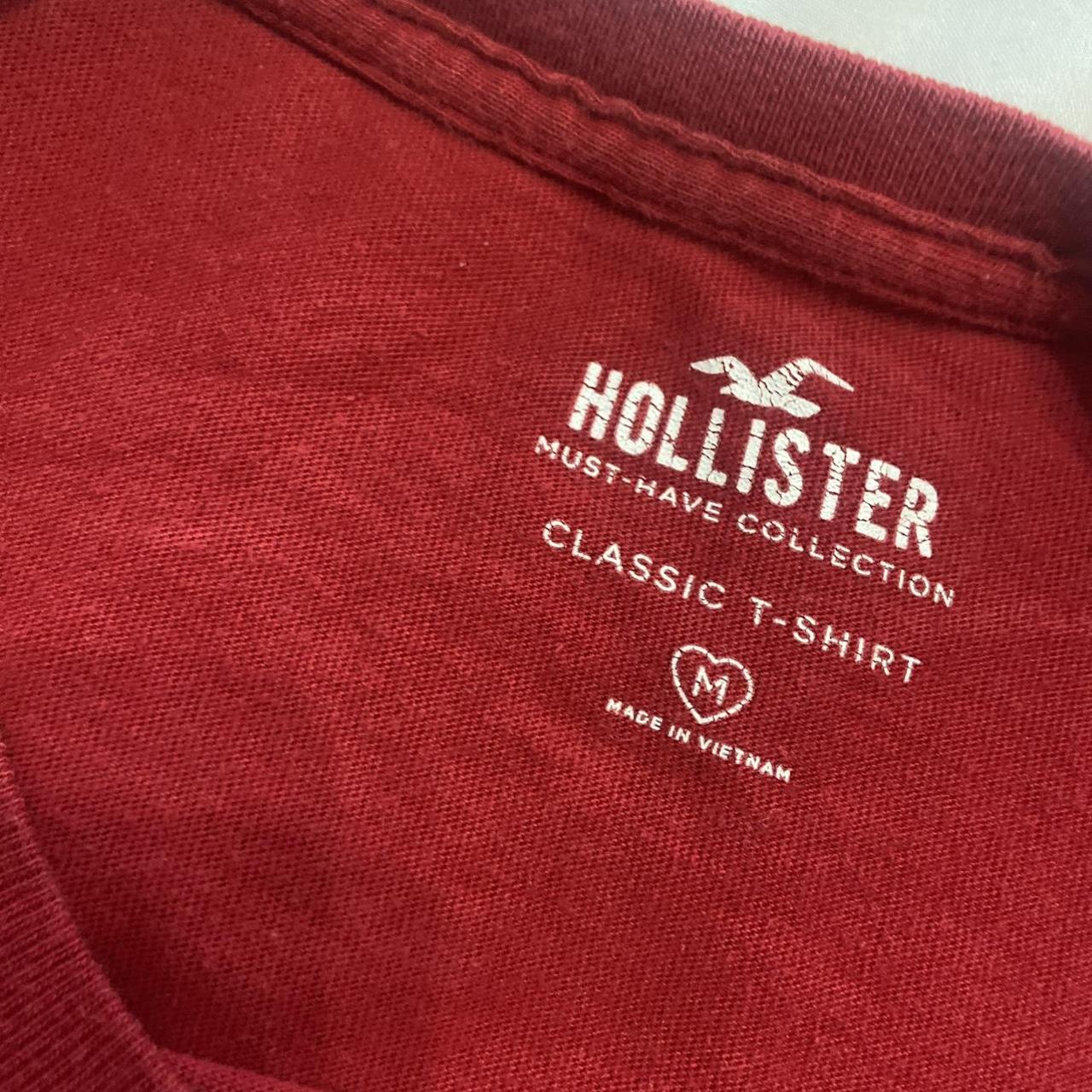 Hollister Classic T-shirt, Size M #hollister #tshirt... - Depop