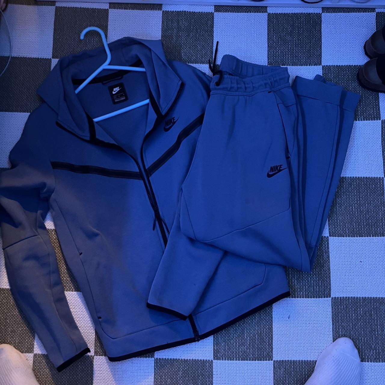 bluenike tech fleece
