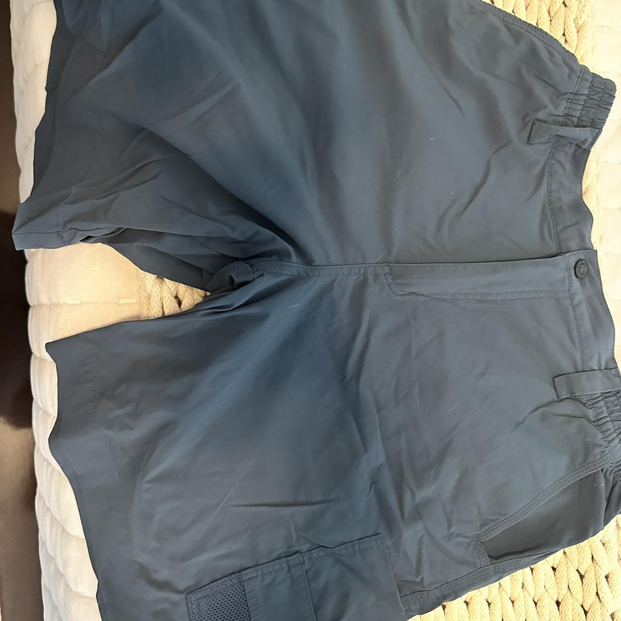 Magellan men’s fishing shorts size L - Depop