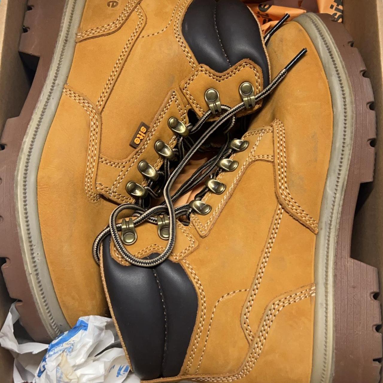 Site skarn ladies safety boots size 5/39 but Depop