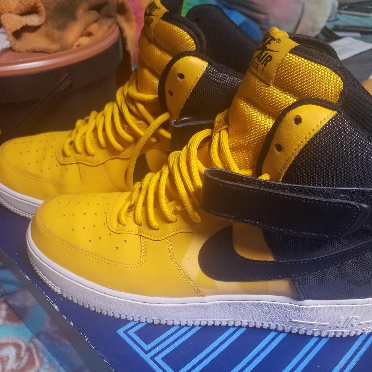 Black and yellow air force 1 high top hotsell