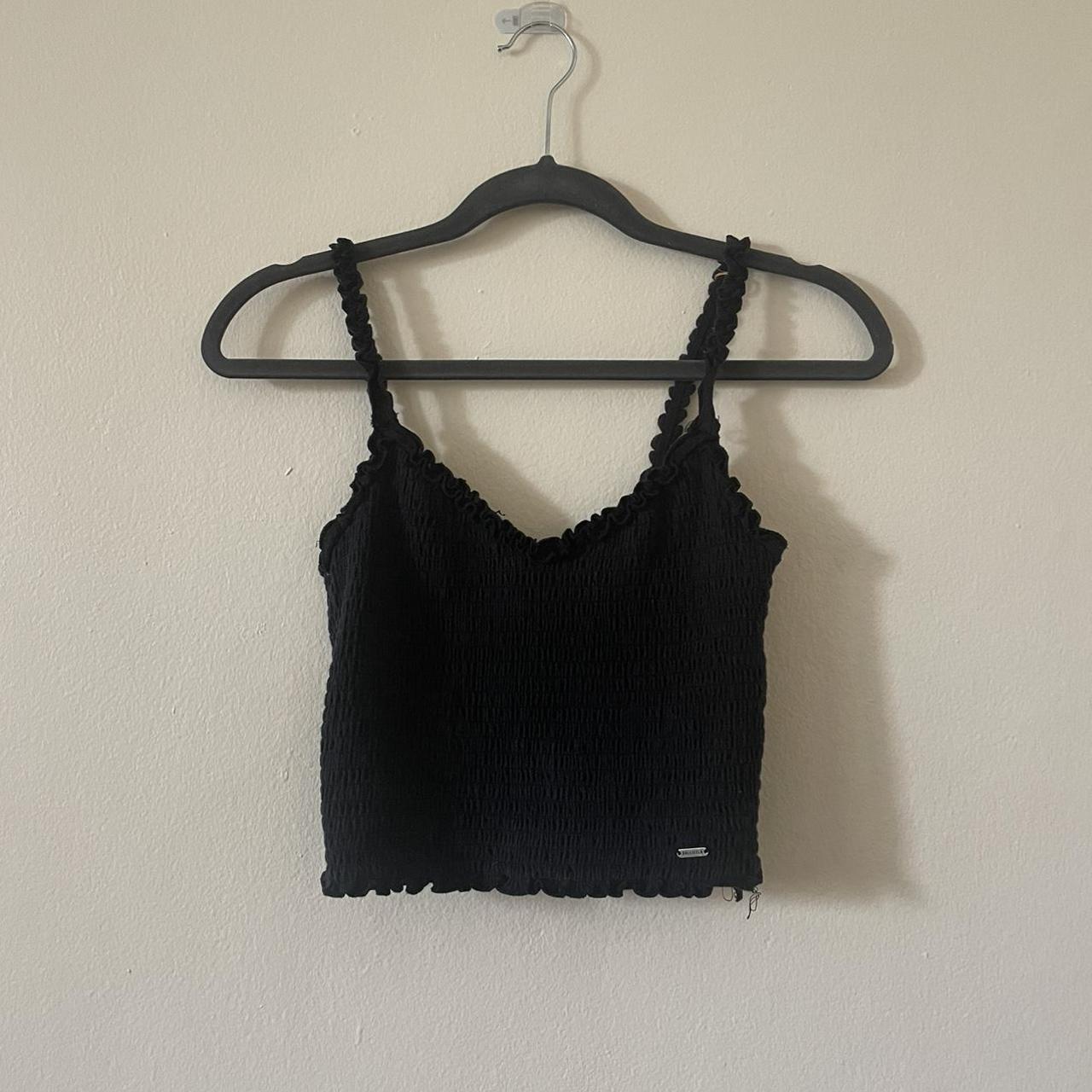 Hollister basic! Message me to adjust price!🫶🏼🛍 Depop